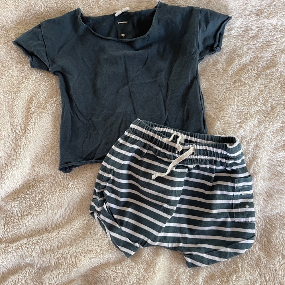 GUC. Gray Label  blue-grey shorts and tee set. 6-9month